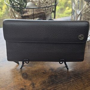 Gucci Vintage Pebbled Leather Zip-Around Wallet Brown Gold Hardware Authentic